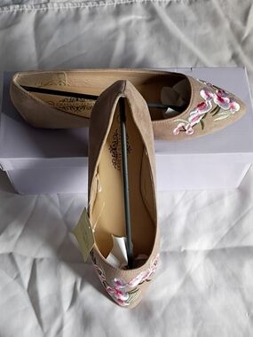Charles Albert Taupe Pointed Toe Flats with Pink & White Floral Embroidery